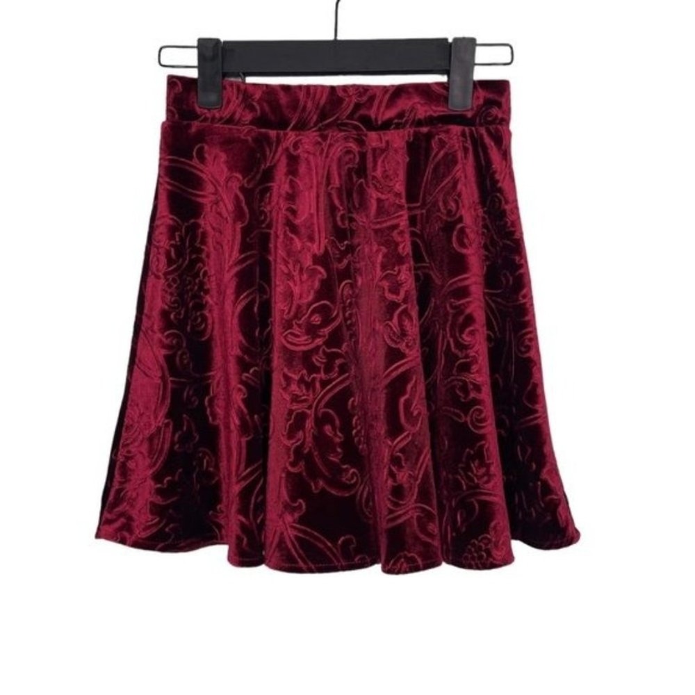 Forever 21 Burgundy Red Velvet Skater Skirt Damask Floral Embossed XS